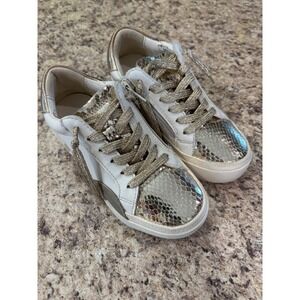 Dolce Vita Sneakers Girls Size 11 White Gold